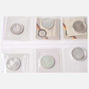 Konvolut 5 + 10 DM Gedenkmünzen BRD