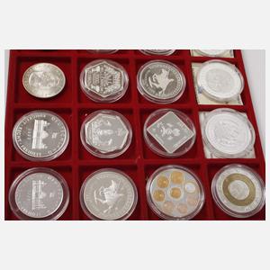 Konvolut Silbermünzen und -medaillen