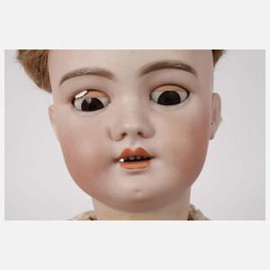 Große Porzellankopfpuppe mit Zugstimme