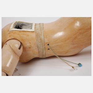 Große Porzellankopfpuppe mit Zugstimme