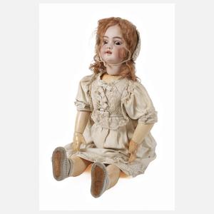 Große Porzellankopfpuppe mit Zugstimme