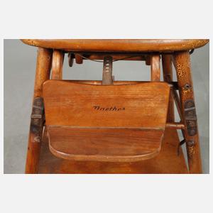 Naether Kinderstuhl mit Zeppelinmotiv