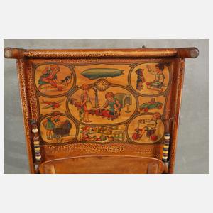 Naether Kinderstuhl mit Zeppelinmotiv