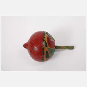 Zwei Holzkreisel und Serviettenring