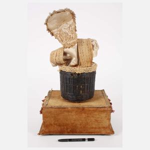 Asprey's Puppenautomat mit Spielwerk