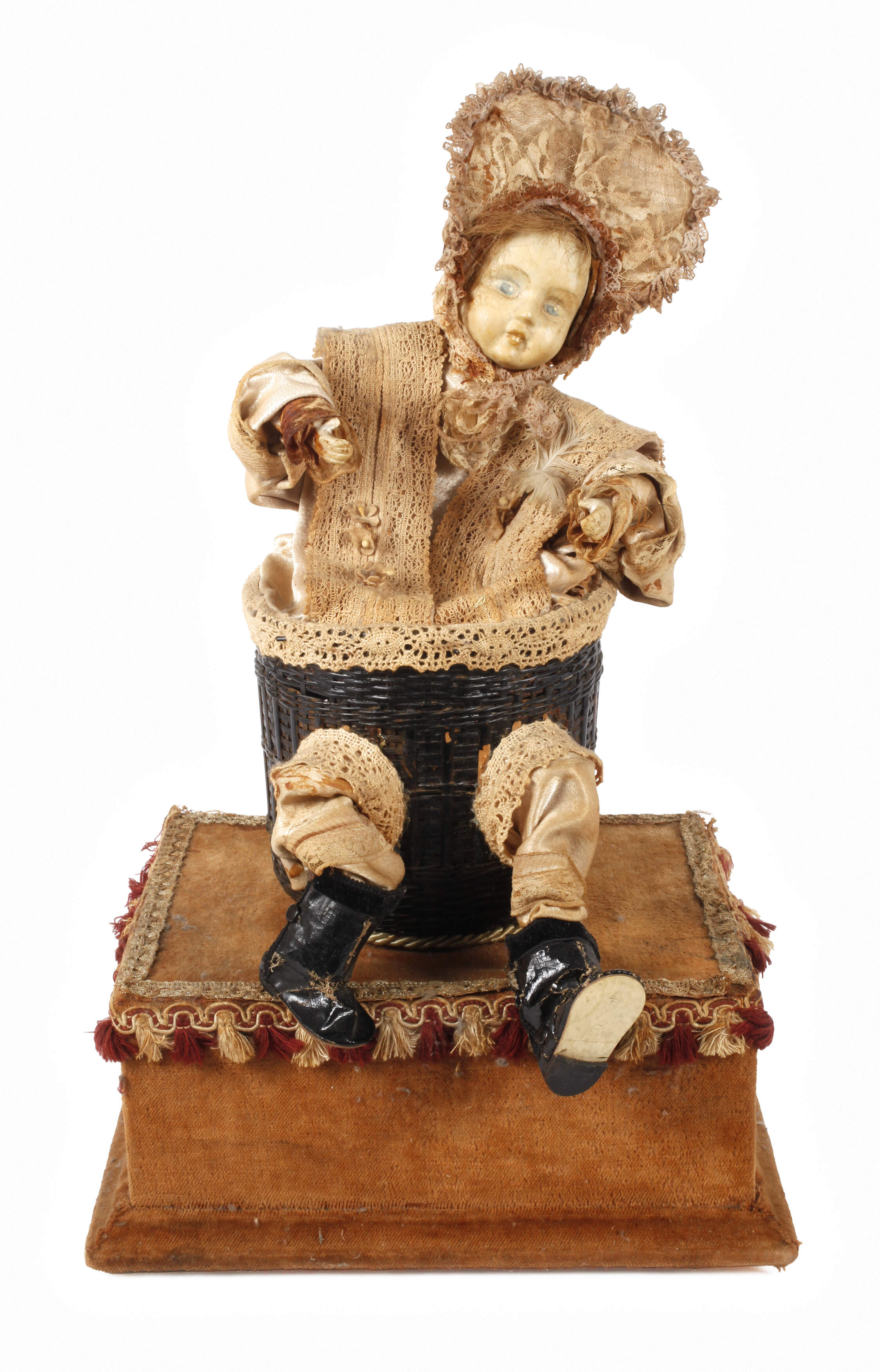 Asprey's Puppenautomat mit Spielwerk