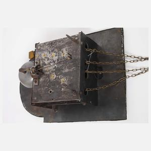 Klassizistische Wanduhr