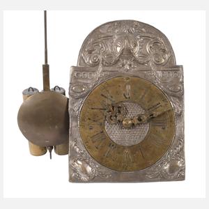 Klassizistische Wanduhr