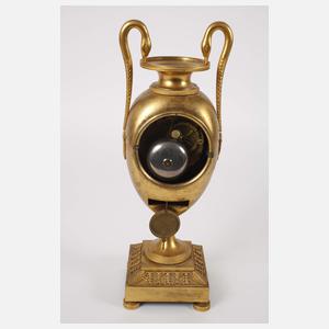 Vasenuhr Empire Giteau á Paris