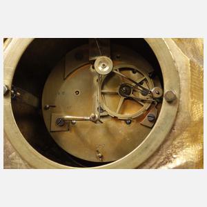 Figurenpendule Bronze