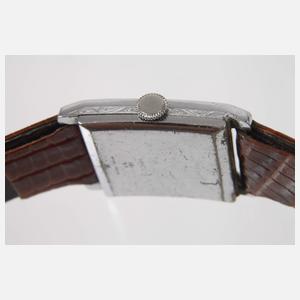 Digitaluhr mit springender Stunde