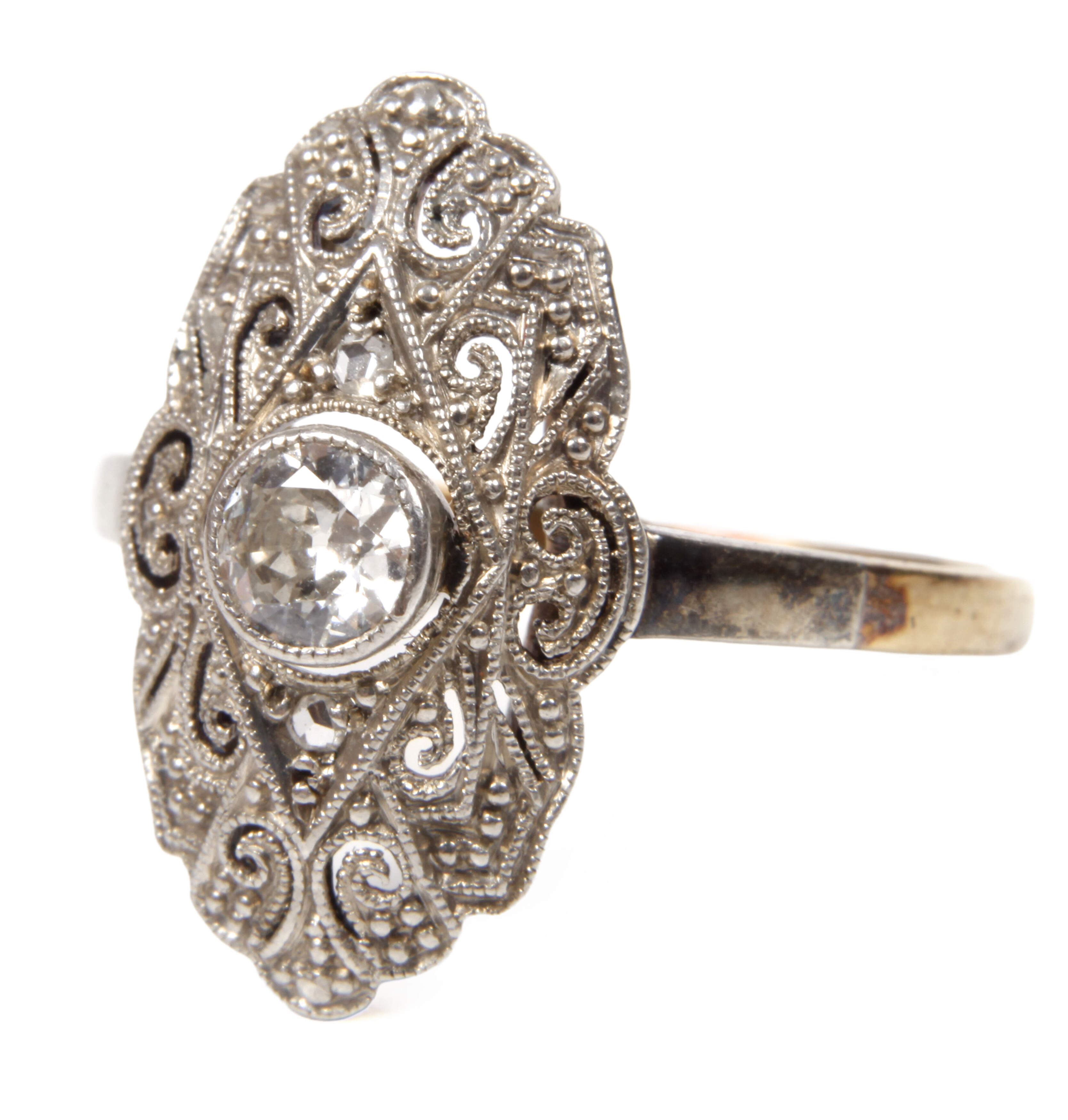 Art déco-Damenring mit einem Diamanten