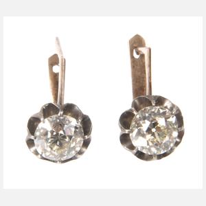 Paar Ohrstecker mit großen Altschliffdiamanten
