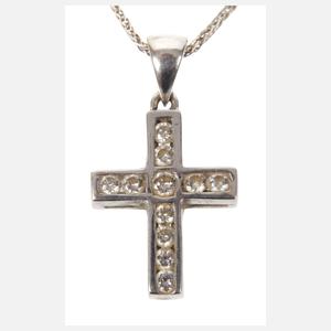 Kreuzanhänger mit Brillanten an Kette