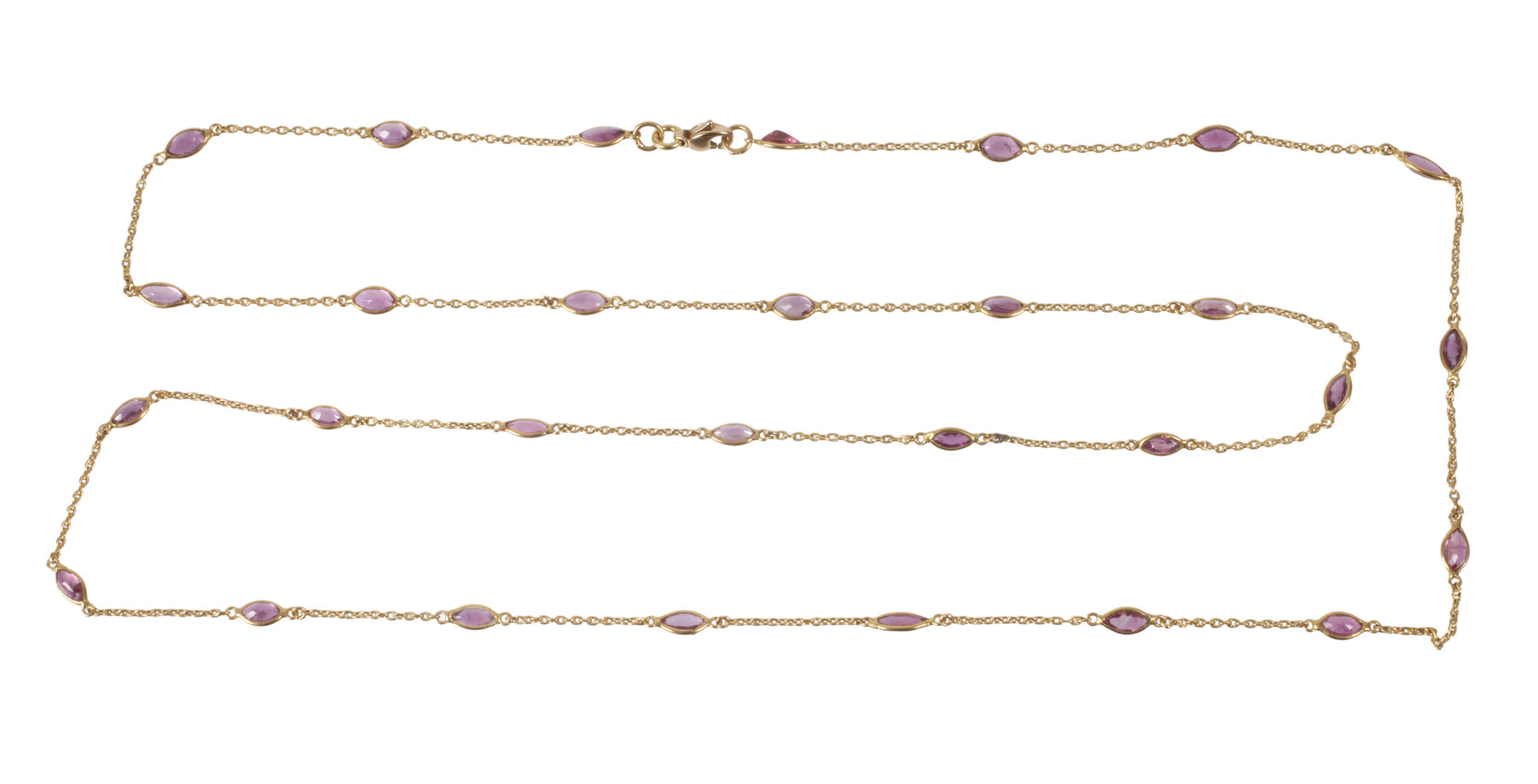 Halskette mit Rubinen