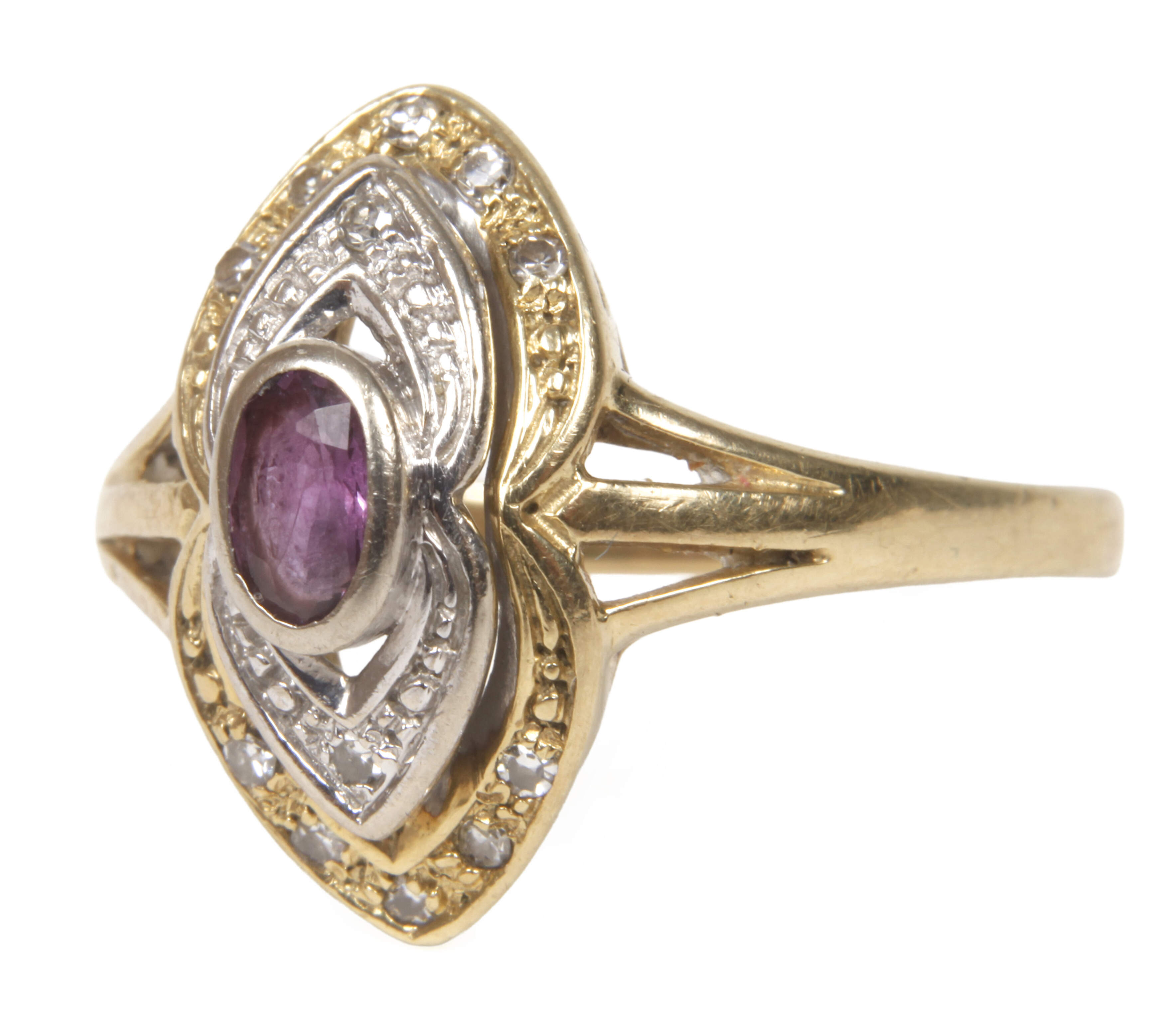 Damenring mit Rubin und Diamanten