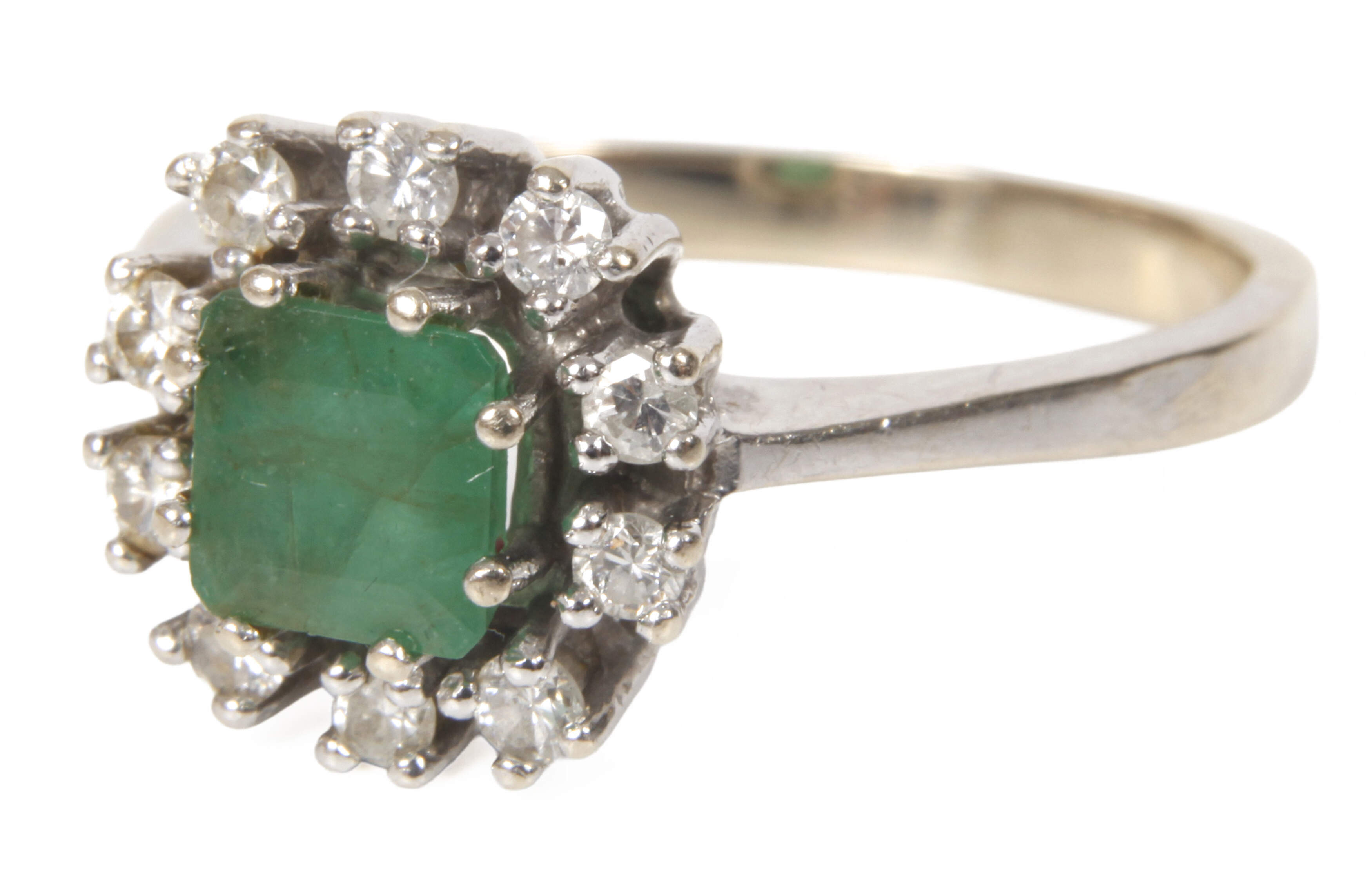 Damenring mit Smaragd und Brillanten