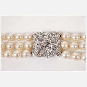 Dreireihiges Perlencollier mit Brillantschließe