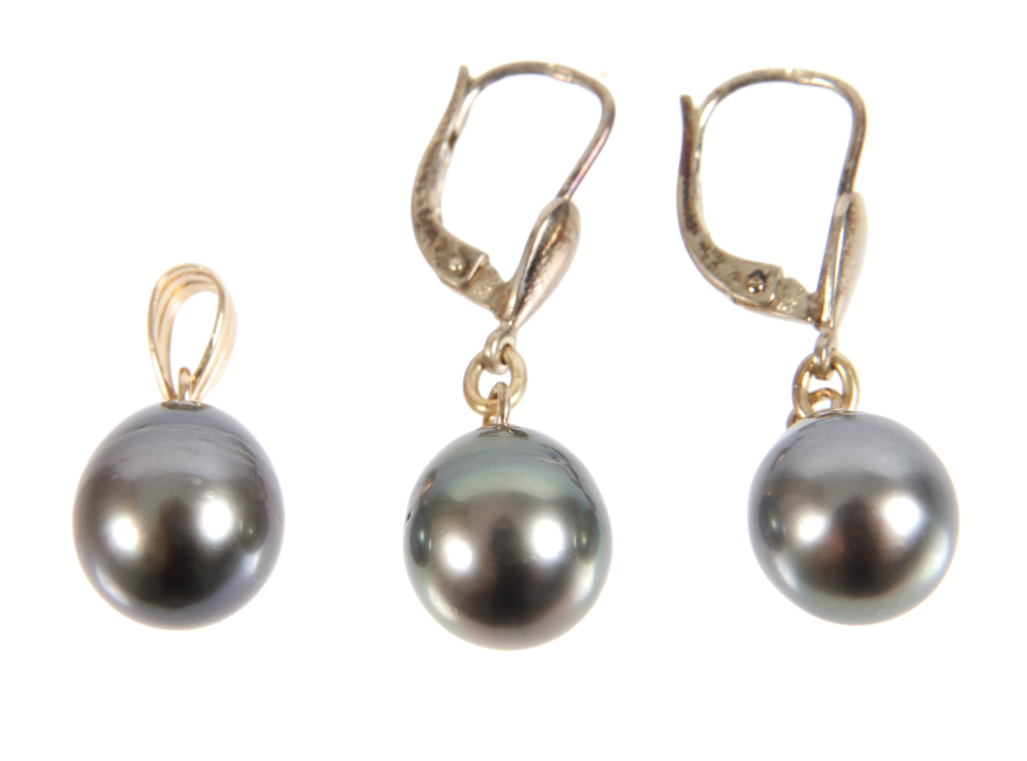 Ohrhänger und Anhänger mit Tahitiperle