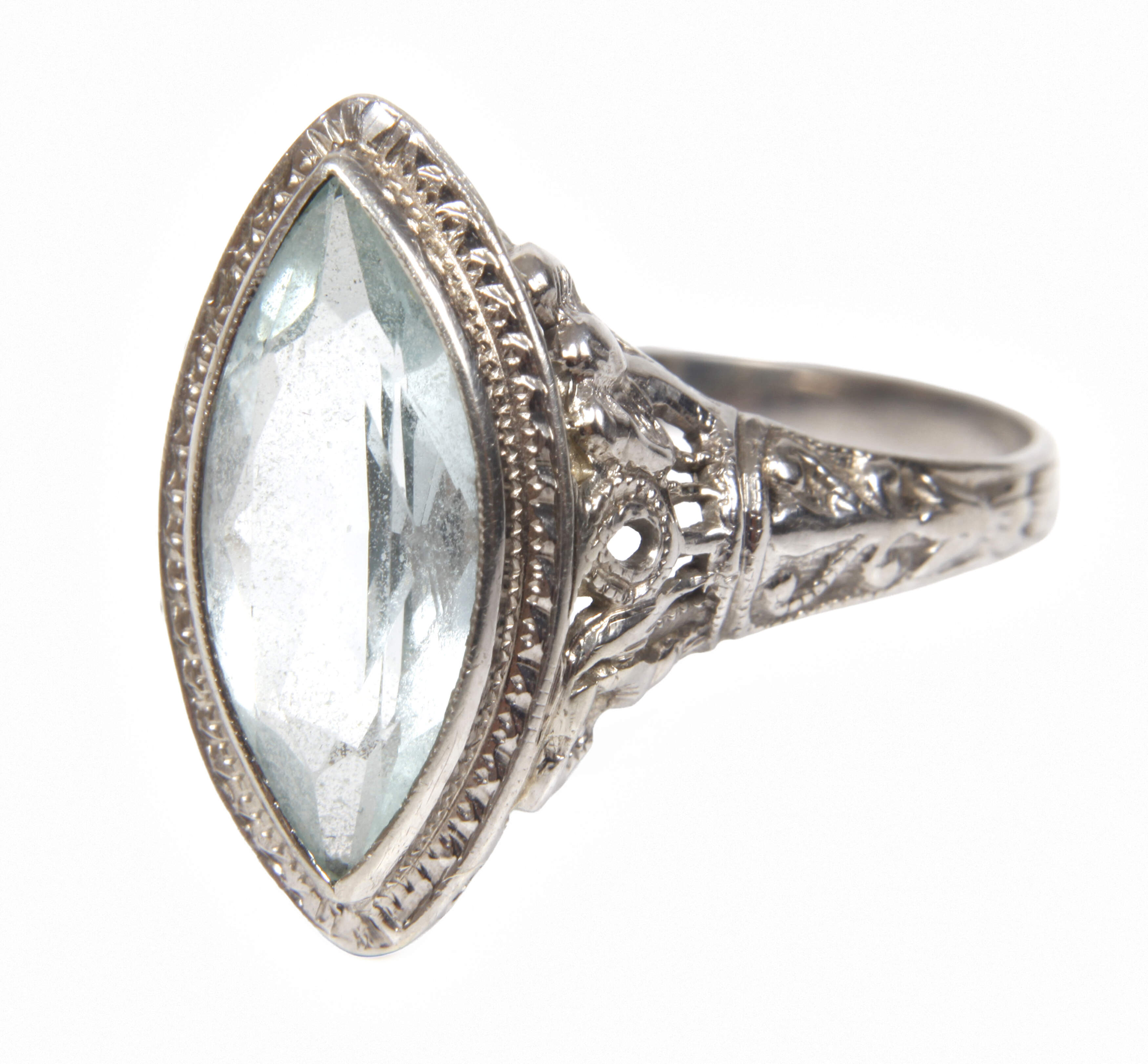 Damenring mit Aquamarin