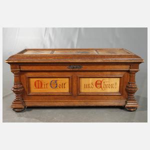 Flachdeckeltruhe Historismus