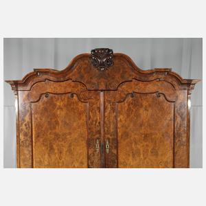 Barocker Aufsatzschrank