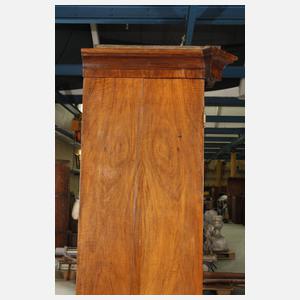 Barocker Aufsatzschrank