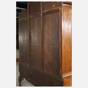 Barocker Aufsatzschrank