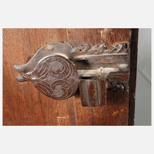 Kleiner barocker Schrank