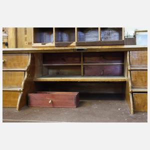 Barocker Schrägklappensekretär