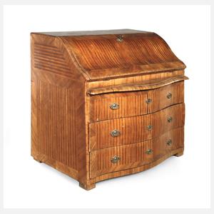 Barocker Schrägklappensekretär