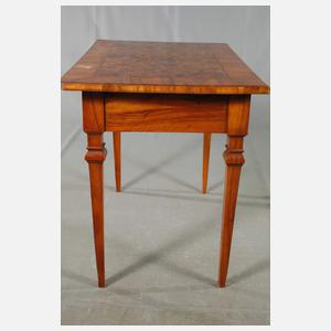 Kleiner barocker Tisch