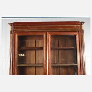 Klassizistische Vitrine