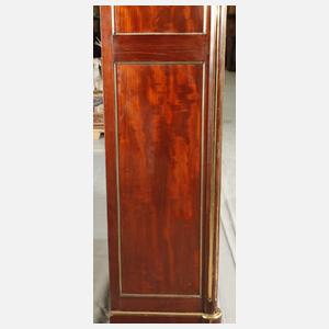 Klassizistische Vitrine