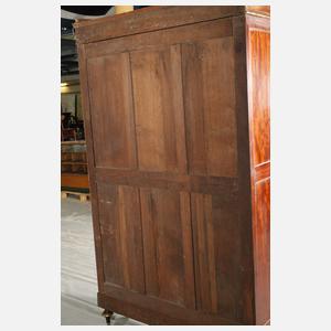 Klassizistische Vitrine