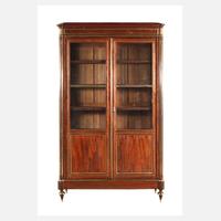 Klassizistische Vitrine111