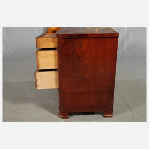 Kommode mit Spiegelaufsatz