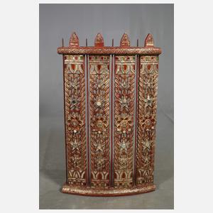 Paar asiatische Demi-Lune-Tische