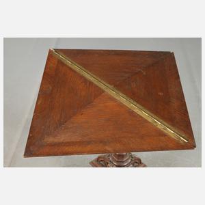 Kleiner Klapptisch Neogotik