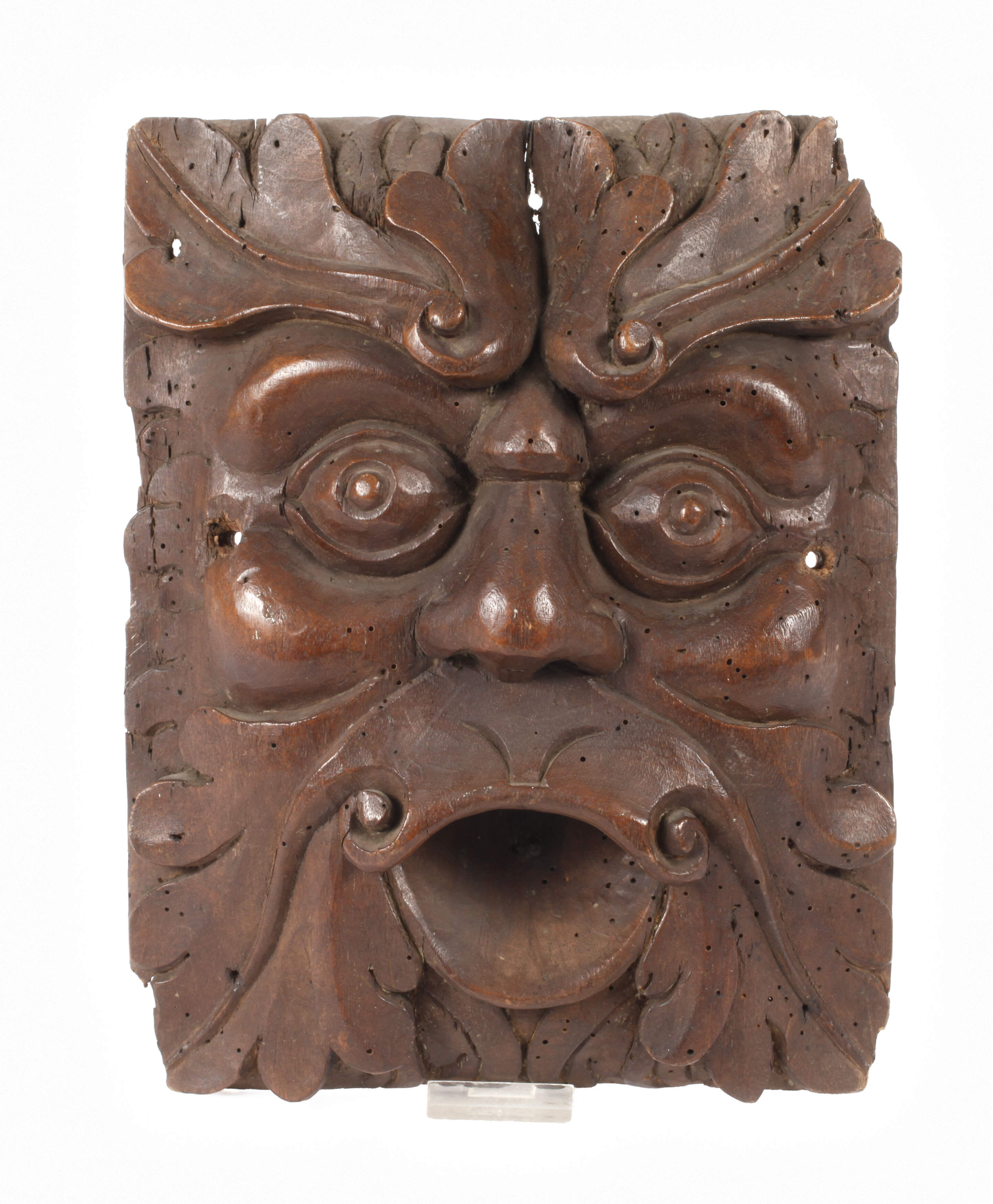 Geschnitzte Wandplatte