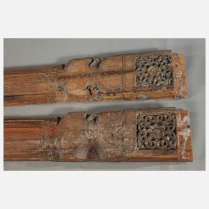 Säulenpaar und Supraporten