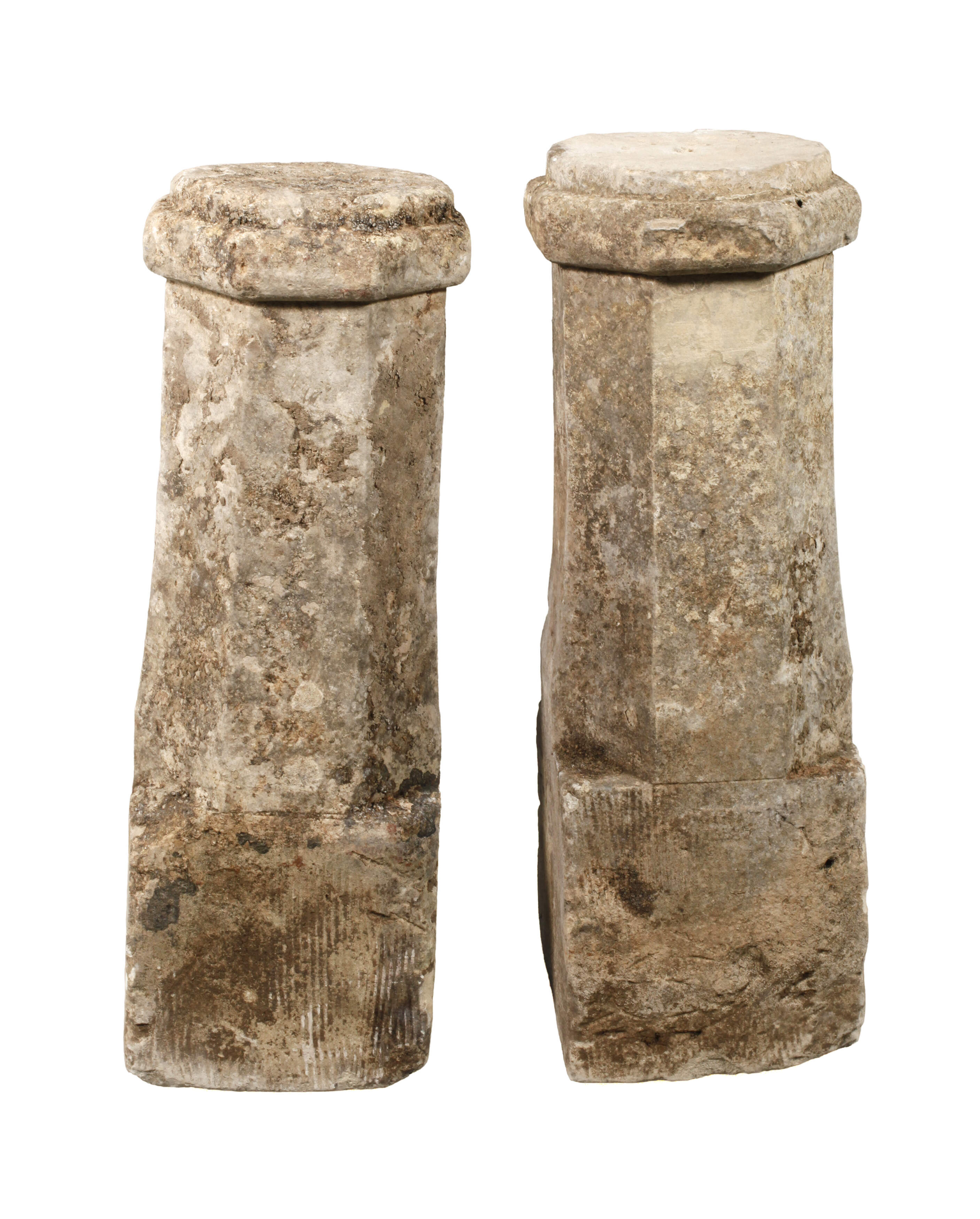 Paar Steinsäulen