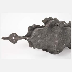 Großes barockes Türschloss