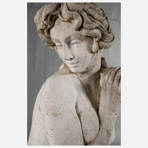 Große Gartenfigur Steinguss