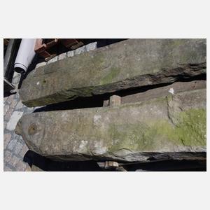 Sieben Theumaer Zaunsäulen