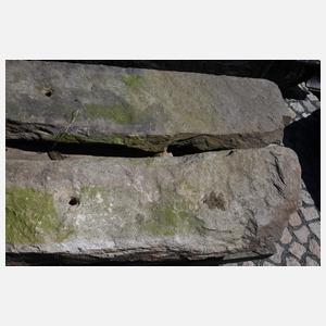 Sieben Theumaer Zaunsäulen