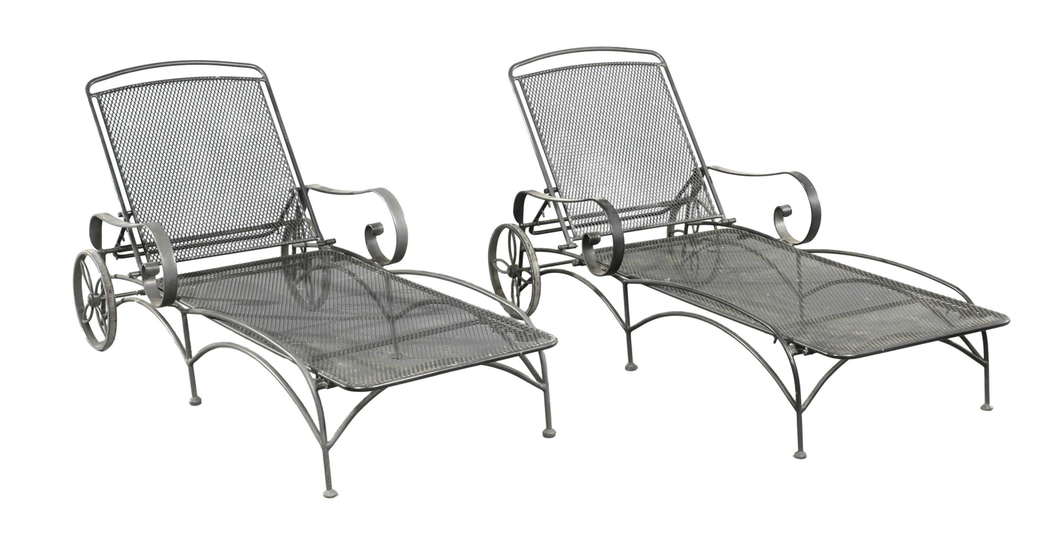 Zwei Gartenliegen Schmiedeeisen