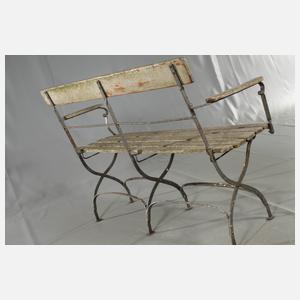 Historische Gartenbank