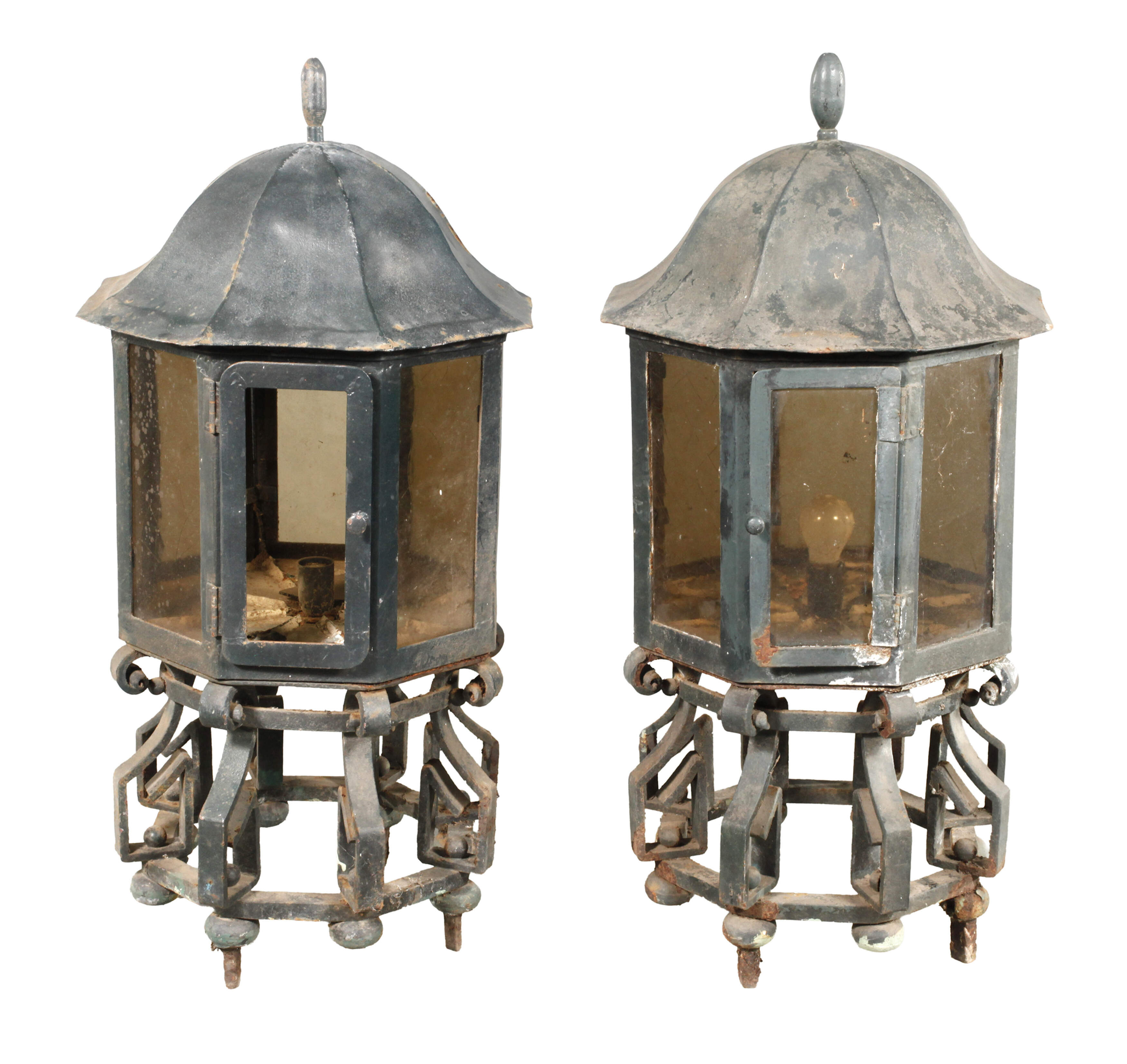 Paar große Gartenlaternen