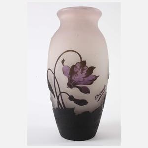 Arsall Vase mit Alpenveilchendekor